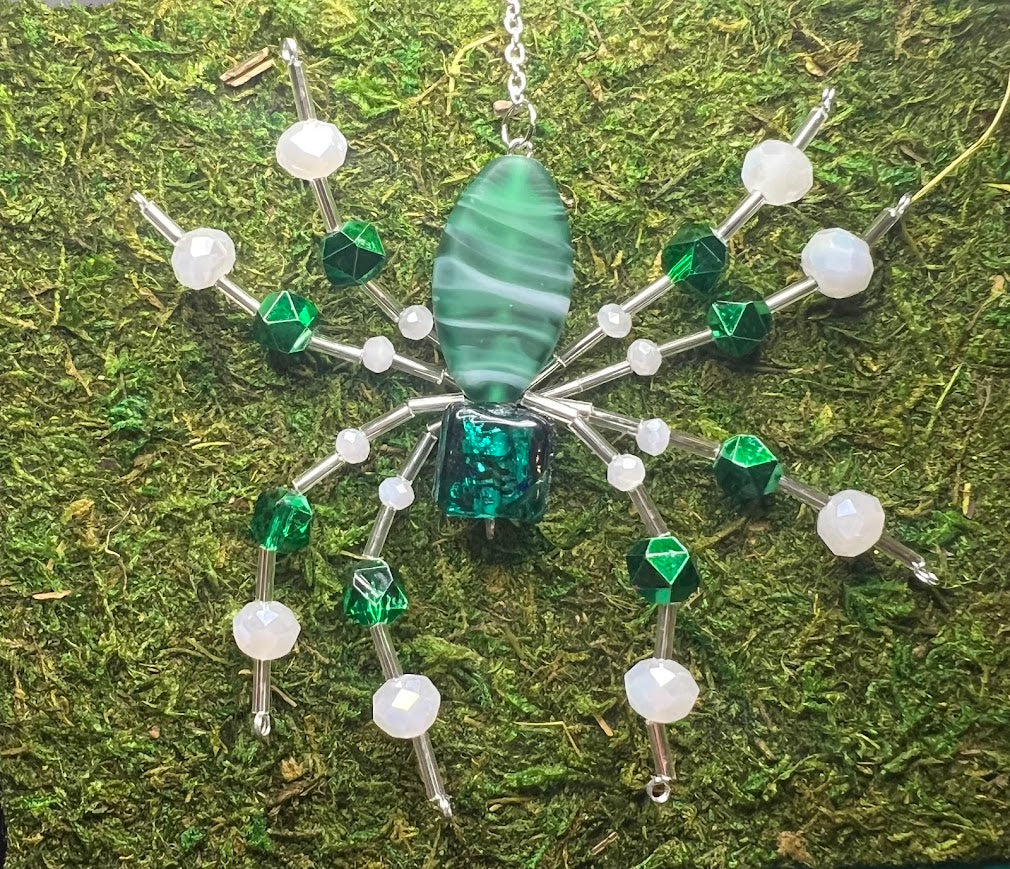 Green/White Spider